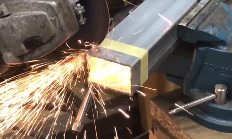 Come fare un taglio a 45 gradi ferro